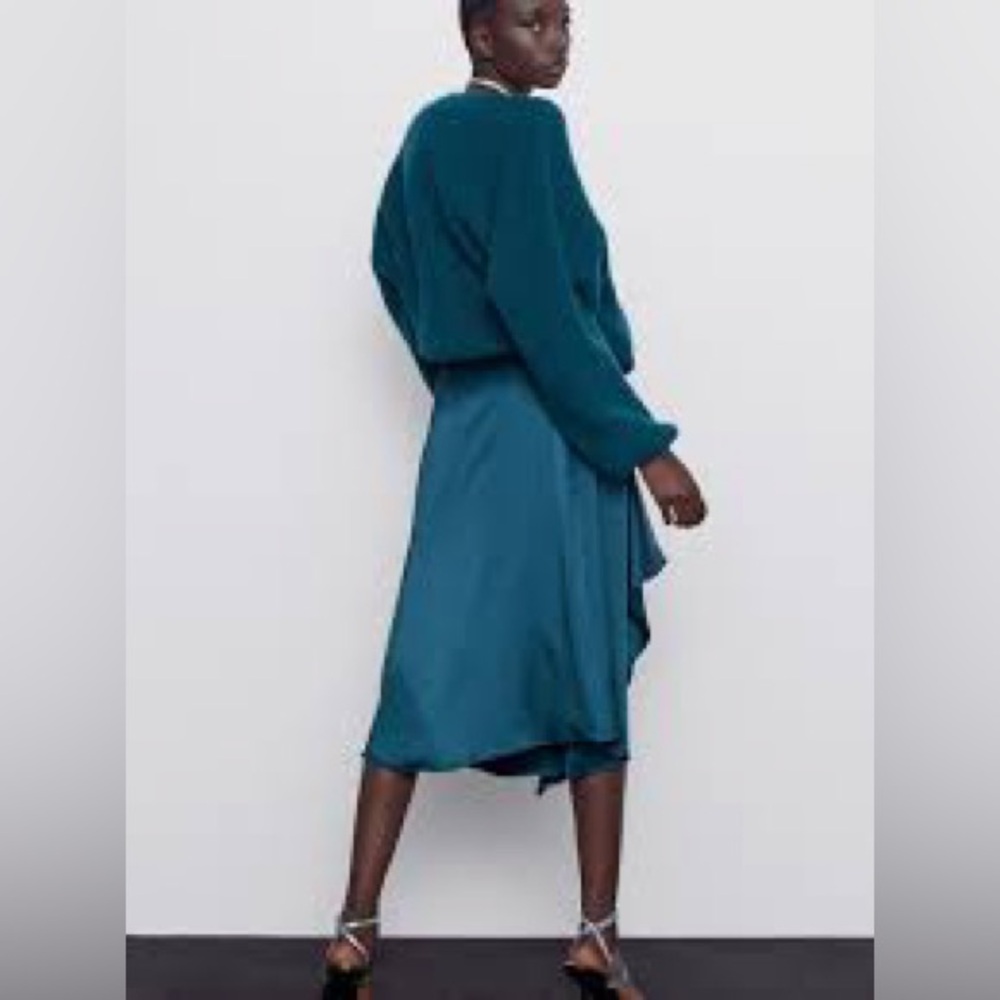 NWT Zara Duck Green Satin Effect Asymmetrical Skirt - Picture 3 of 13